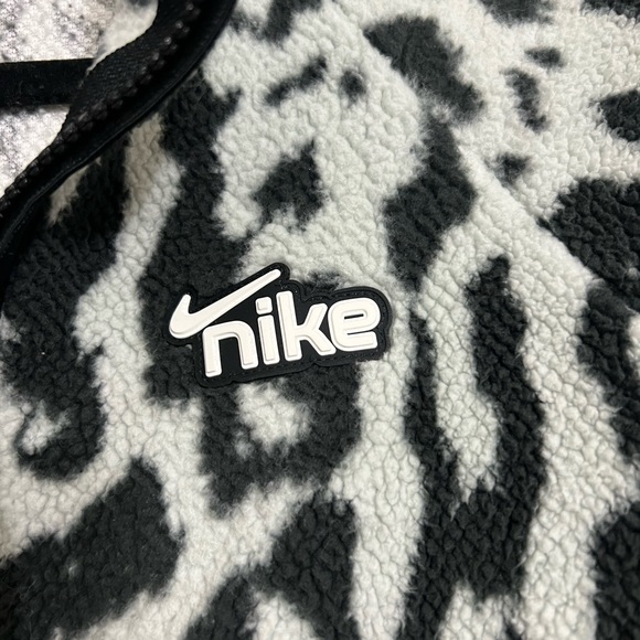 Nike Animal Print Fleece Zip Up - XS - Picture 5 of 6